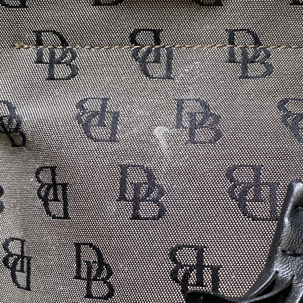 Dooney and Bourke Patterned Gray Handbag with Black Handles - Picture 3 of 11